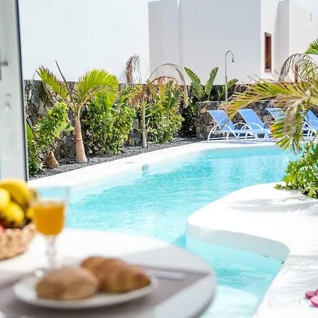 Aqua Blanca Boutique * Punta Mujeres